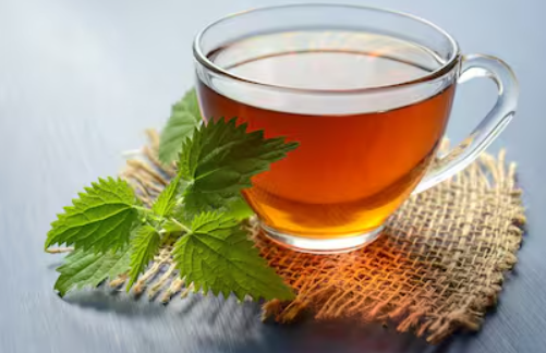 🌿 Té de Perejil – Beneficios y Receta Natural